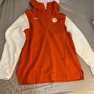 Size Large Nike Clemson Tigers On Field 1/4 Zip Long Sleeve Pullover Hoodie NWOT
